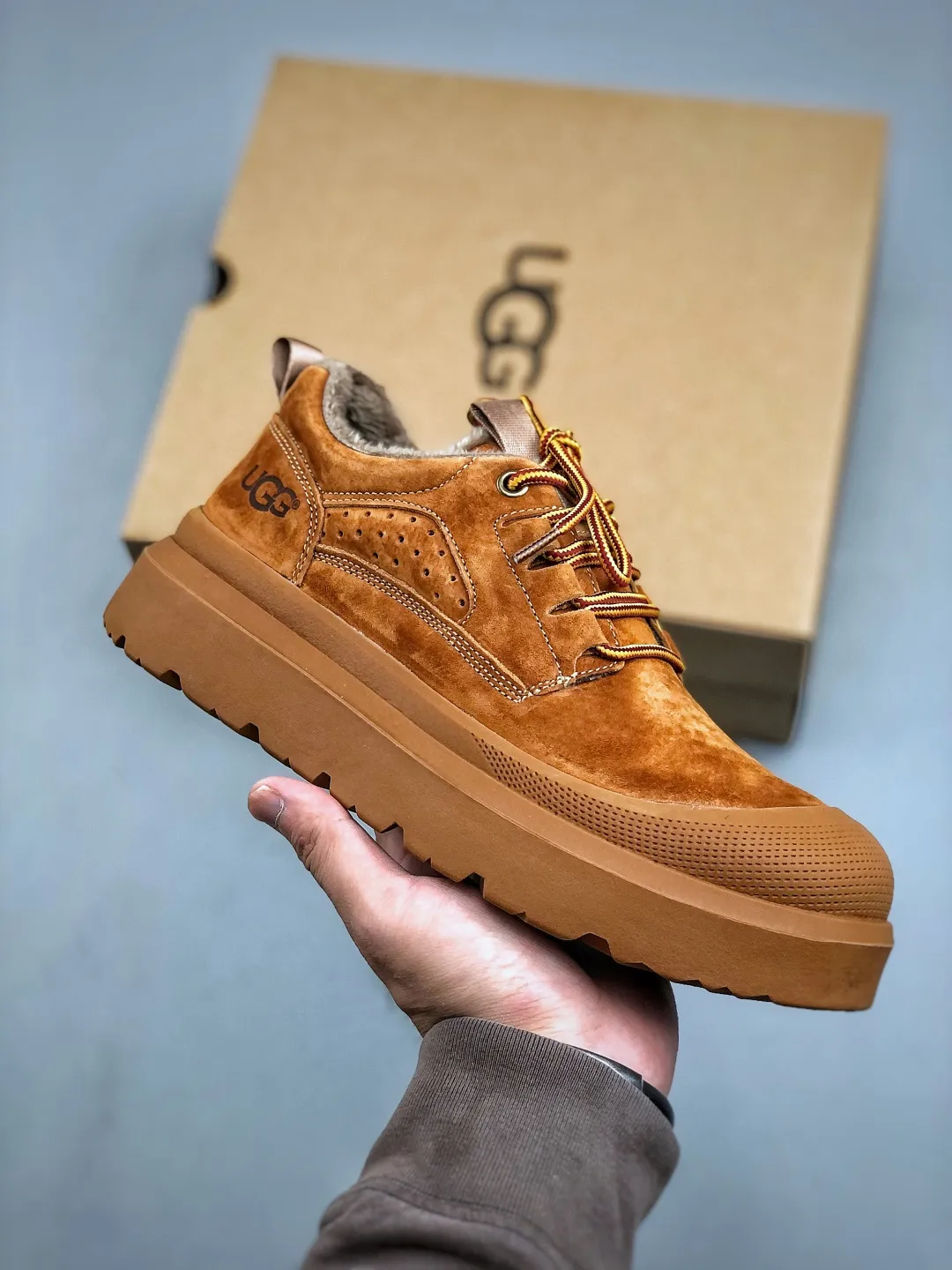 Local pick-up 💰560 supports store release New goods 🚀 #UGG new autumn and winter products (plush integrated lining 🔥warm and heat-locking) must-have outdoor men's casual shoes and snow boots series Guangdong factory quality Autumn and winter new styles Fashion trend matching The fabric is made of frosted cowhide imported from Italy. The whole shoe is made of genuine cowhide material, from the outsole to the hardware, all made from OEM raw materials. Good products do not kill pigs. The quality of the first order is strictly controlled. A full set of official website unified packaging. This year’s winter cold-proof outdoor products are a must-have for daily casual matching for sportsmen‼ American light luxury brand [UGG] Tasman Weather Hybrid Tasman hybrid series lightweight casual shoes Size: 39-44